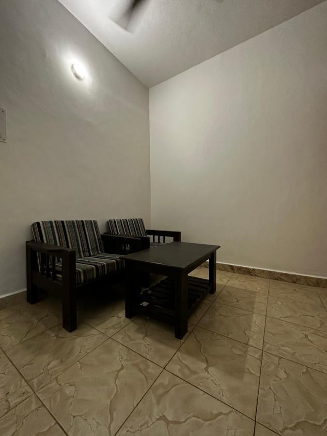 Hotel Sunshine Vagator Esterno foto